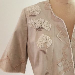 TAHARI Embroidered Linen Cropped Jacket